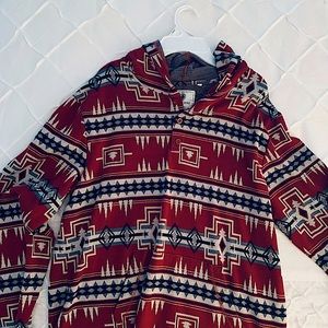 Large patterned light hoodie